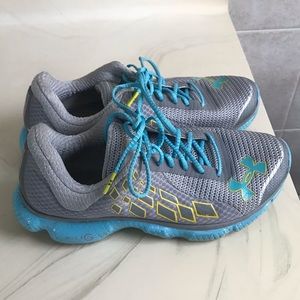 Under Armour Sneakers